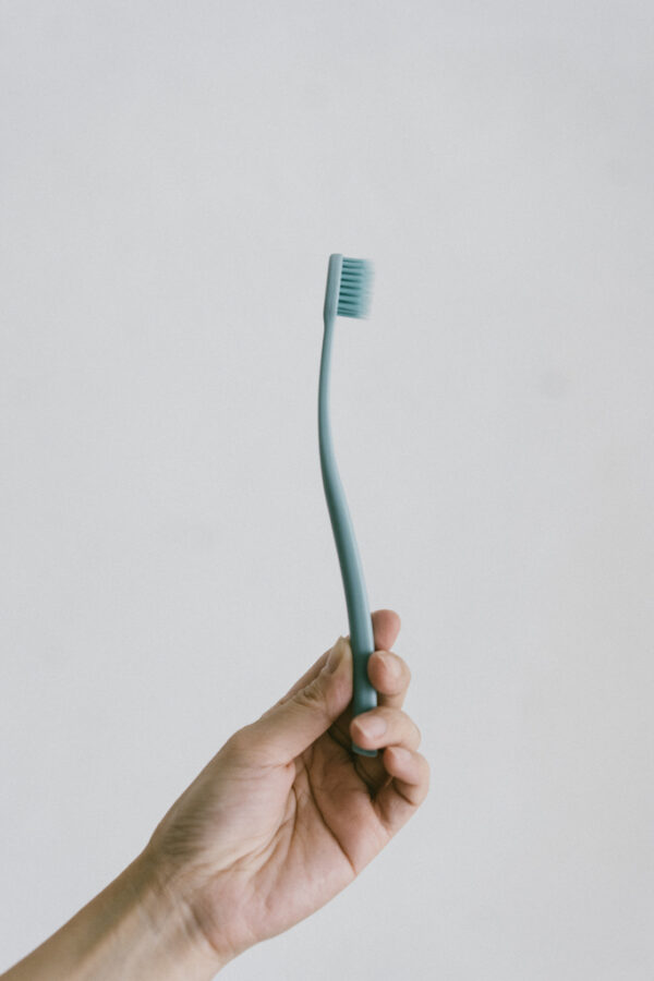日本製Sakabe流線好拿握機能牙刷