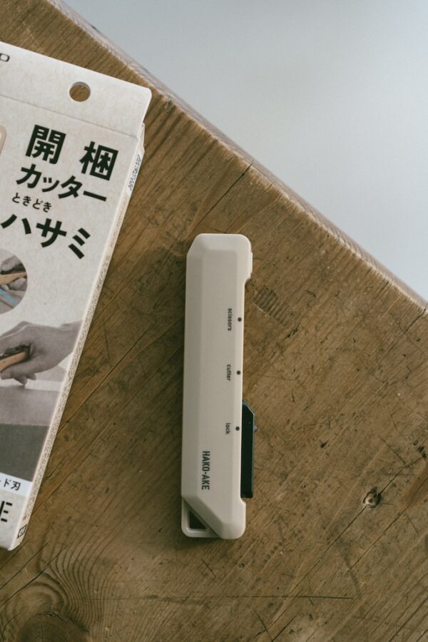 kokuyo 兩用攜帶型機能剪刀／開箱小刀